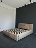Pat Grande 160x200 cm Lada Depozitare Tapitat Catifea Bej Somiera Inclusa