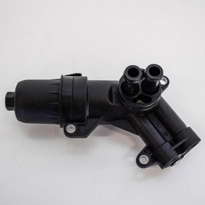 Carcasa filtru de ulei AUDI A6 4G2, C7, 4GC 2015 OEM: 0B5325060C,0B5325240B | 2529905