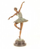 Balerina - statueta din bronz pictat pe soclu din mamura KF-93