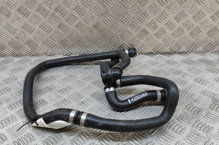 Furtun de lichid de răcire MERCEDES-BENZ C T-Model S205 2016 OEM: A2055010700 24299061