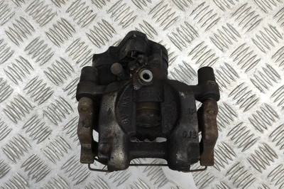 Etrier de fr&amp;acirc;nă dreapta spate SKODA SUPERB III 3V3 2018 OEM: Hatchback | 26286858 foto