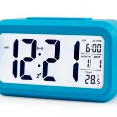 Ceas electronic cu afisare LED, alarma si termometru, albastru
