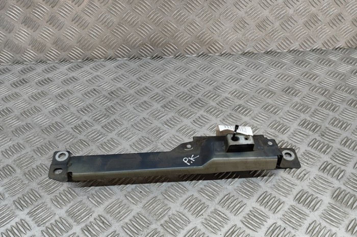 Suport aripa st&acirc;nga față VOLVO XC60 II 246 2018 OEM: 31424580 29042005