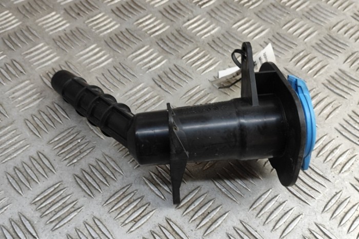 G&acirc;t de umplere rezervor lichid de parbriz AUDI E-TRON GT 2023 OEM: 4J3955462 31457045