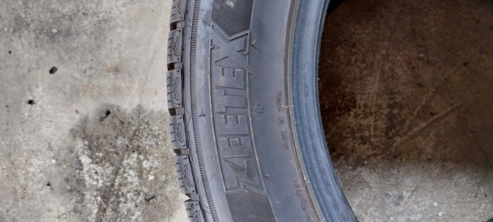 Anvelope M+S 215/55/17