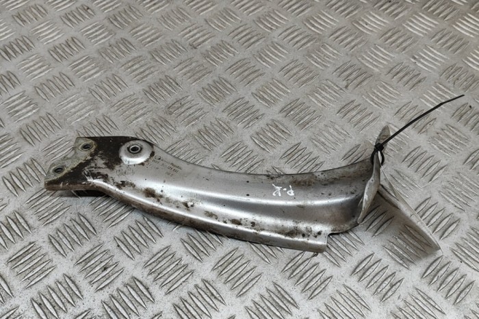 Suport aripa st&acirc;nga față SKODA SUPERB III 3V3 2016 OEM: 3V0821141 | 29502016