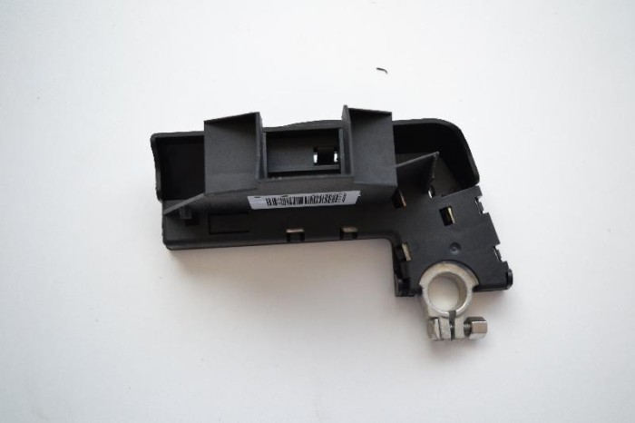 Borna cablu baterie AUDI A6 4G2, C7, 4GC 2013 OEM: KB8J4590 1962490