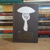 YANN KERLAU - SECRETELE MODEI , 2022 *