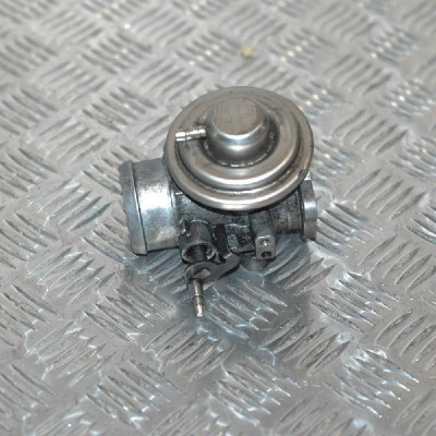 Supapa EGR VW PASSAT B5 3B3 2004 OEM: 038131501G 2390167 foto