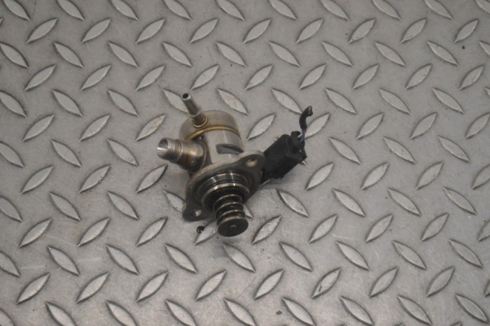 Pompa de combustibil VW GOLF VIII CD1 2022 OEM: Hatchback | 25294741