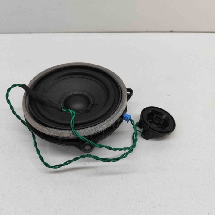 Difuzor ușă st&acirc;nga față BMW iX1 U11 BEV 2023 OEM: 5A06FC5,5A06FA9 28088213