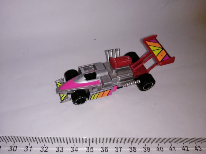 bnk jc Matchbox Connectables - dragster