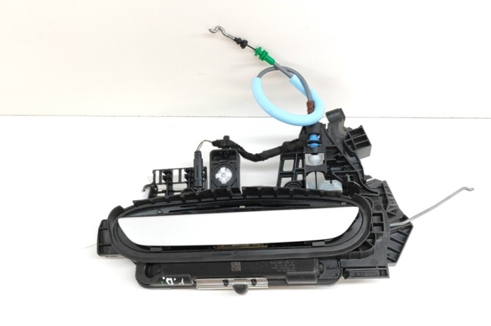 M&acirc;ner exterior ușă dreapta față BMW i4 G26 2023 OEM: 5A68EF8 | 23807988