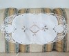 Napron/ Centru de masa Vintage din bumbac cu broderie belgiana cu panglici