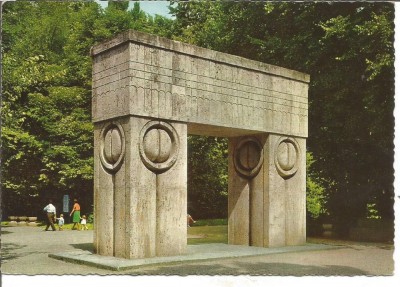(A)carte postala-CONSTANTIN BRANCUSI -Poarta sarutului -kruger 1140/3 foto