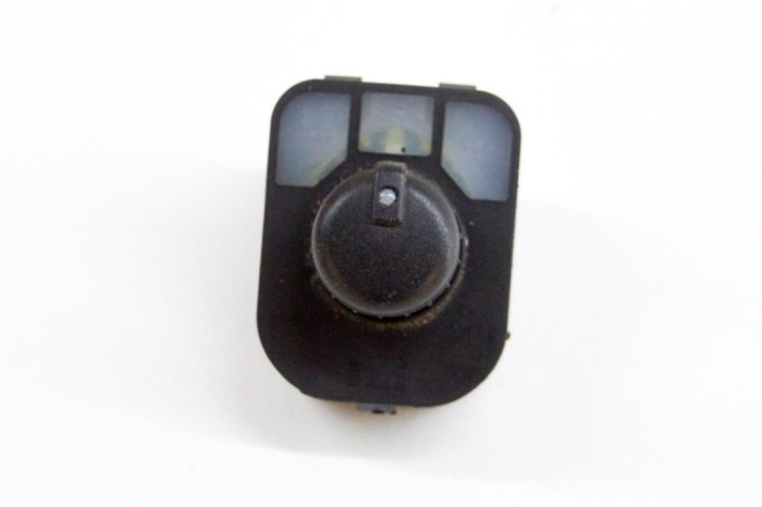 Comutator de reglare oglinda AUDI Q3 8U 2012 OEM: 8U0959565 18316716