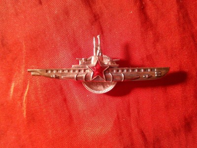 Insigna Militara de Merit URSS 1954 - Submarin Militar , metal si email , h=6,7cm foto