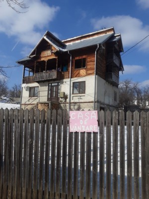 Casa de vanzare foto