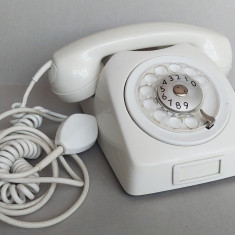 Telefon Ericsson cu disc din anii 60 pentru institutii, functional cu priza