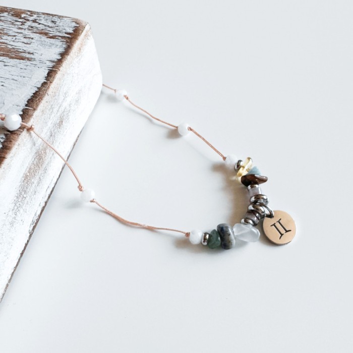 Colier la baza gatului cu cristale zodia gemeni