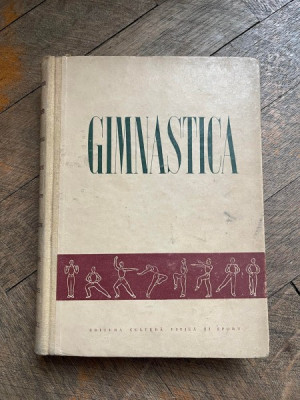 A. T. Brichin Gimnastica (1950) foto