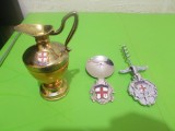 LOT 3 obiecte cu blazon LONDON , tirbuson , lingurita , carafa micuta , England