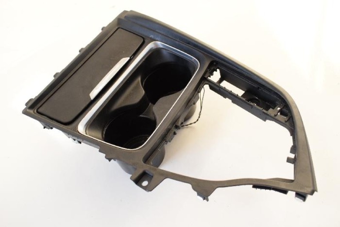 Suport de pahar BMW 4 Coupe F32, F82 2014 OEM: 9218926 4056946