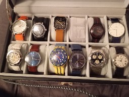 Ceasuri de v&icirc;nzare