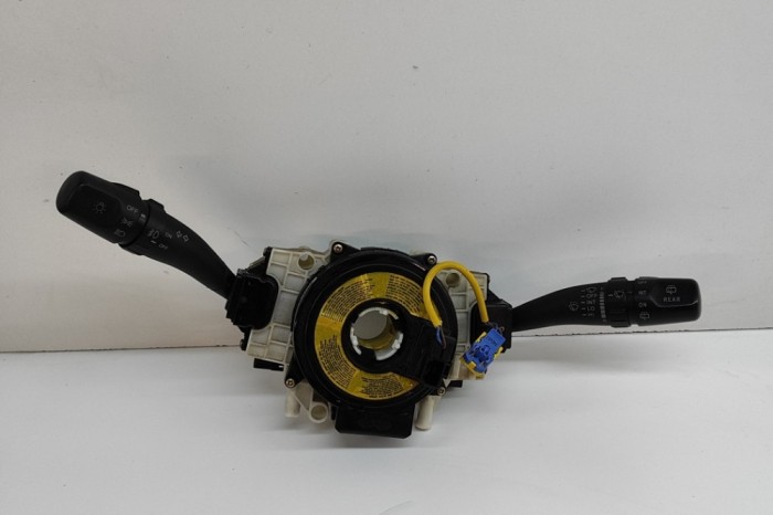 Maneta semnalizare ștergătoare KIA SORENTO I JC 2003 OEM: 93410-3E010,93490-3E100 28364275