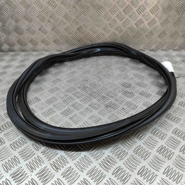 Garnitura ușă dreapta față VW T-ROC A11 2023 OEM: 2GA867912B