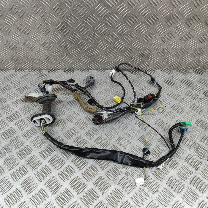 Cablaj ușă dreapta față ISUZU D-MAX II TFR, TFS 2014 OEM: 8981594933,898159-4933-040 27548592