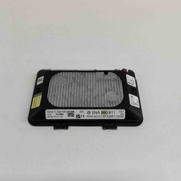 Stație de &icirc;ncărcare wireless VW ID.5 E39 2022 OEM: 5NA980611