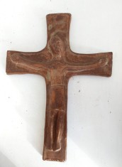 Cruce ceramica cu Isus rastignit, arta ceramica, 37x27cm