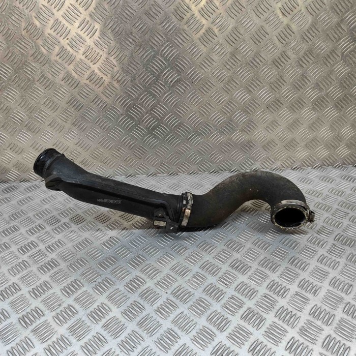 Furtun intercooler PORSCHE CAYENNE 92A 2014 OEM: 038906051C,038.906.051.C,0281002401,95811077000,958.110.770.00