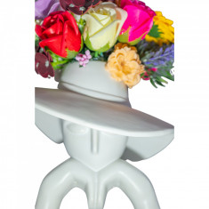 Vaza ceramica Femeie Ingandurata cu flori din sapun, ideal obiect decor! foto