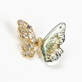 Brosa martisor fluture cu aripi bicolore