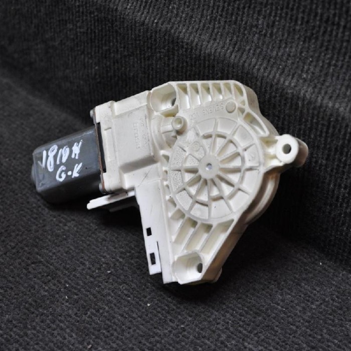 Motor macara geam ușă st&acirc;nga spate LAND ROVER DISCOVERY IV L319 2009 OEM: 995072-103 2143898