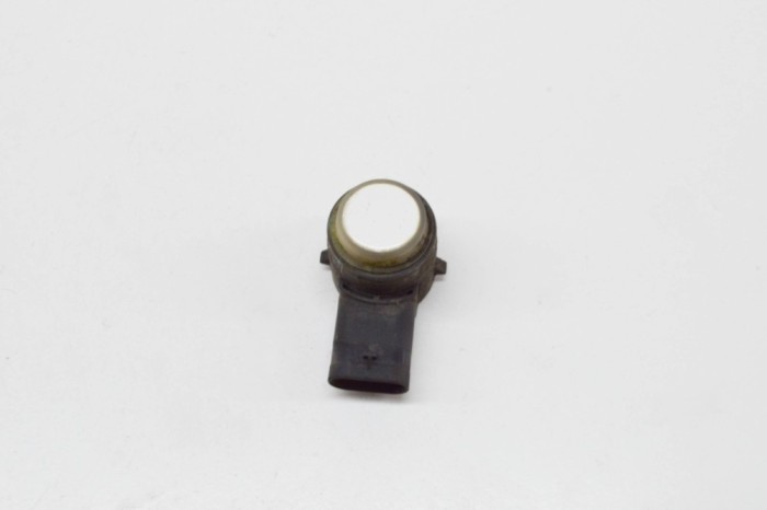 Senzor de parcare față MERCEDES-BENZ C W205 2015 OEM: A0009055504,307875 20571863