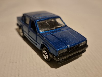 Volvo 760 GLE - Majorette foto