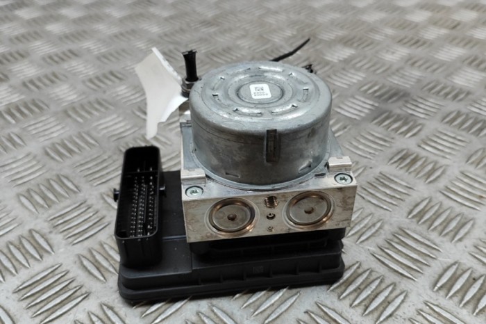 Pompa ABS AUDI A3 Limousine 8YS 2020 OEM: Sedan | 25093036
