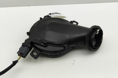 Subwoofer podea dreapta VOLVO XC40 536 2025 OEM: P32265314,32265314 | 30940968 foto