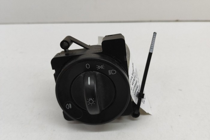 Modul de control comutator faruri VW CRAFTER 30-50 Furgon 2E_ 2016 OEM: A9069052700,9069052700 27875870