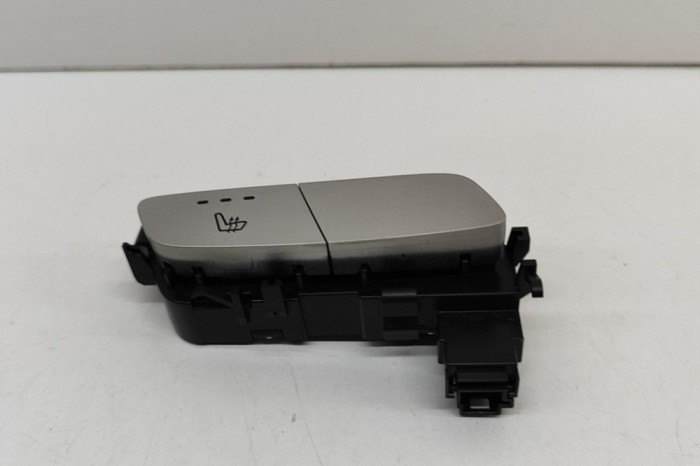 Comutator &icirc;ncălzire scaun MERCEDES-BENZ GLC X253, C253 2020 OEM: A2059052818 24905108