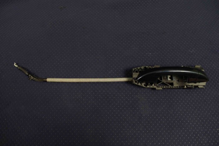 M&acirc;ner exterior ușă dreapta față VW SHARAN 7N1, 7N2 2014 OEM: 7N0837017B,5L0837885C 3138121