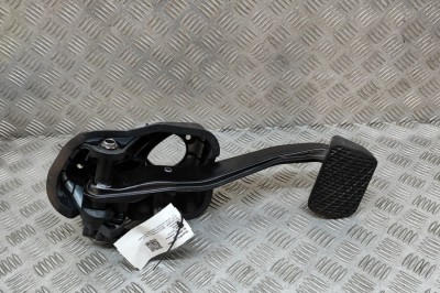 Pedala de fr&amp;acirc;nă MERCEDES-BENZ C T-Model S205 2018 OEM: A2052900618,A2132904800 28840320 foto