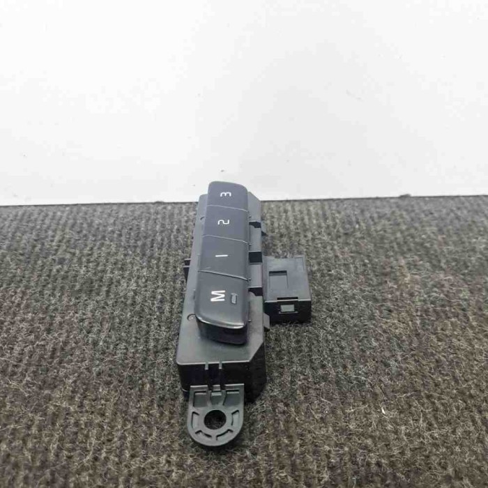 Buton de control scaun dreapta VOLVO XC90 II 2018 | 11407136