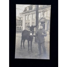 SOLDAT GERMAN CU UN MAGARUS , FOTOGRAFIE TIP CARTE POSTALA , MONCOROMA, CIRCULATA , DATATA 1919