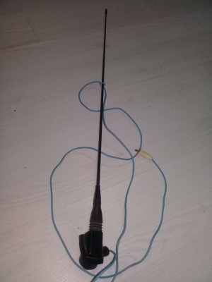 antena veche auto de capota,antena radio autoturism 62 cm lungime,antena clasica foto