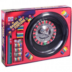 Ruleta joc de casino cu jetoane si zaruri foto