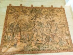 Tapiserie foarte veche de dimensiuni foarte mari foto